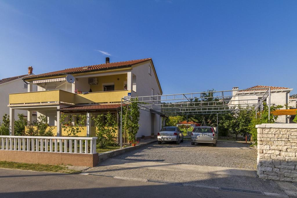 Apartments Ivica Palit Εξωτερικό φωτογραφία