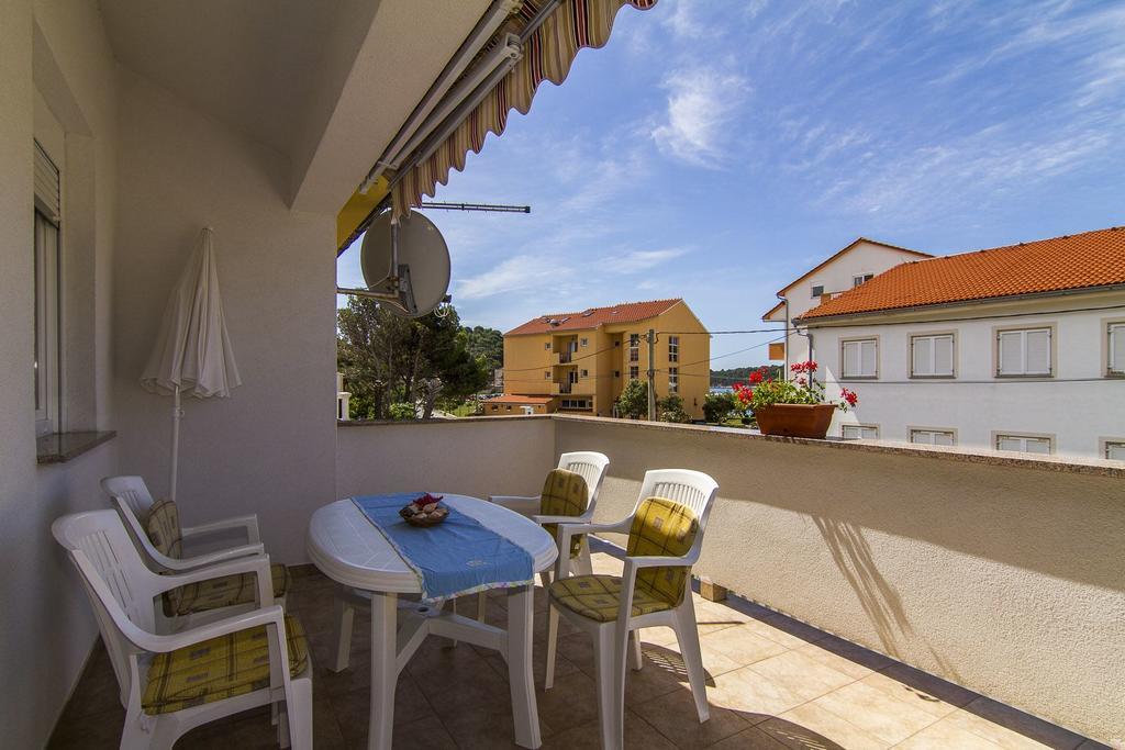 Apartments Ivica Palit Εξωτερικό φωτογραφία