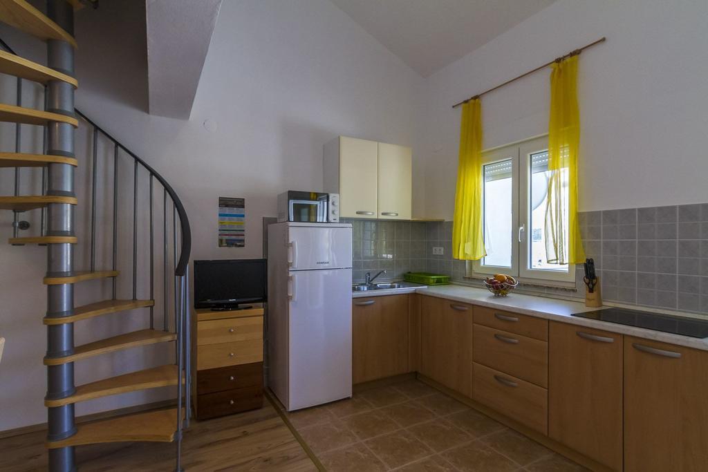 Apartments Ivica Palit Εξωτερικό φωτογραφία