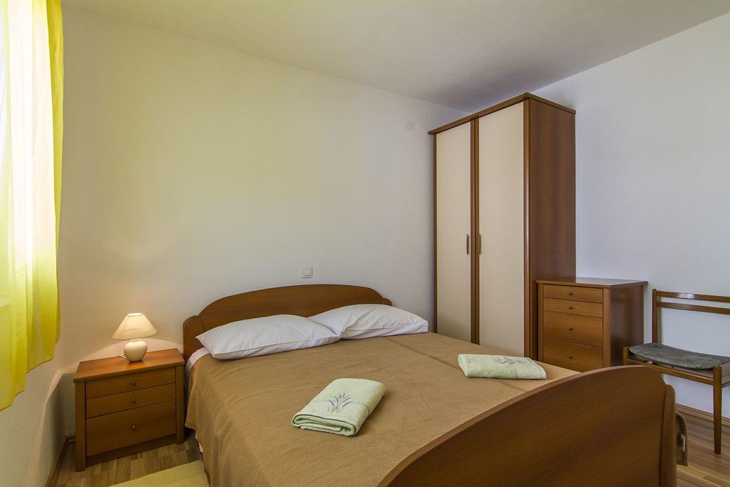 Apartments Ivica Palit Εξωτερικό φωτογραφία