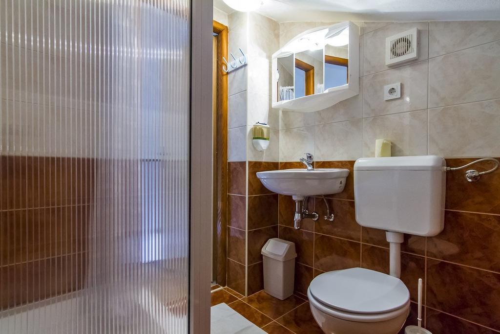 Apartments Ivica Palit Εξωτερικό φωτογραφία